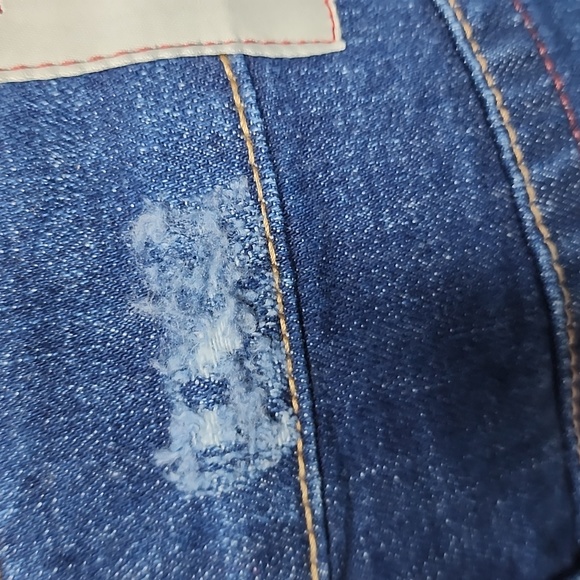 TRUE RELIGION BLUE JEANS, "RICKY RLEAXED STRAIGHT", SIZE W 31, IN-SEAM 34 - Picture 9 of 16